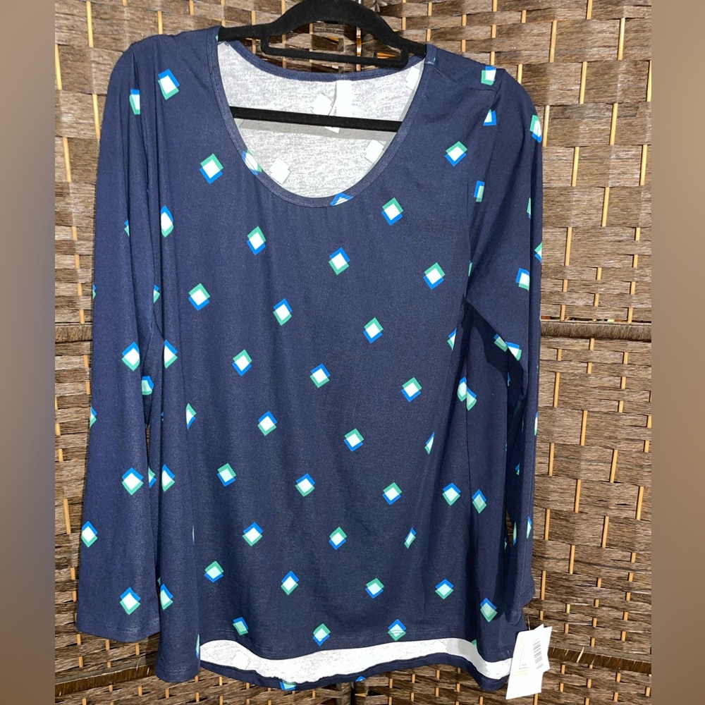 NWT  -  LuLaRoe Shirt - sz lg